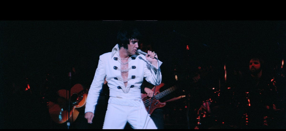 Elvis nos cinemas: Como cenas recém-descobertas do Rei do Rock se tornaram um documentário imersivo