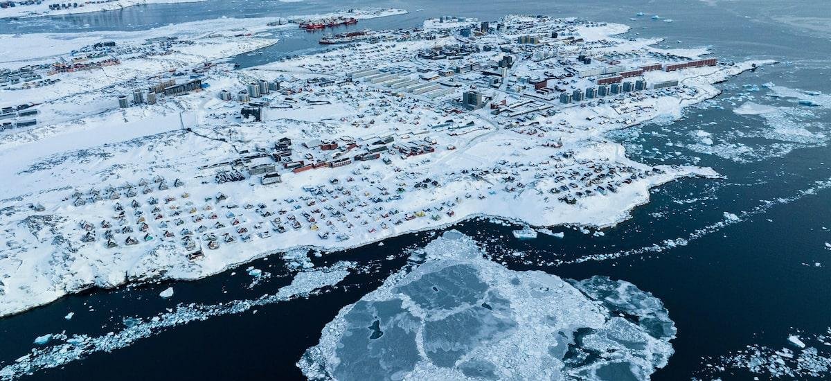 EUA avaliam oferecer até US$ 100 mil a cada habitante da Groenlândia para anexar ilha, diz agência