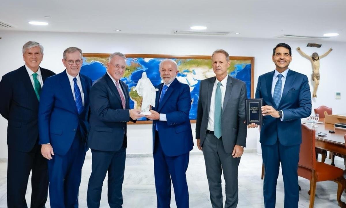 Lula se reúne com líderes mórmons após polêmica em desfile de Carnaval