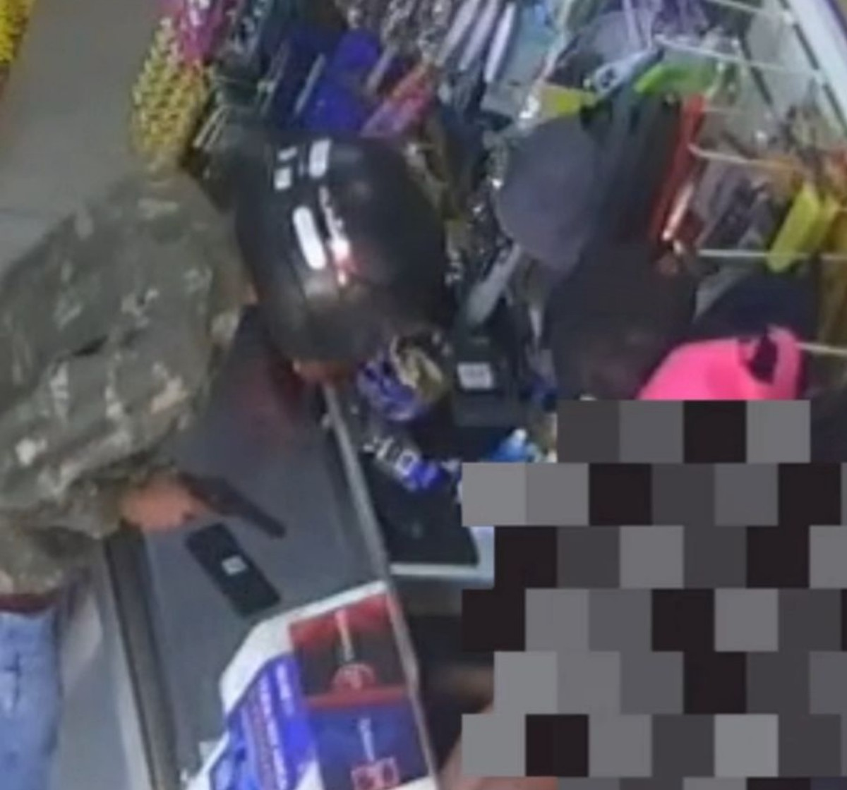 Empresária tem cordão de ouro de R$ 15 mil roubado durante assalto | G1