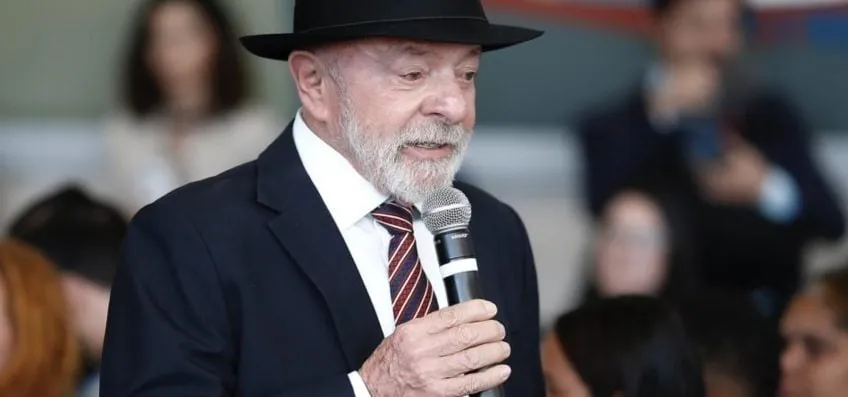 Lula e Delcy conversam por telefone após terremotos na Venezuela