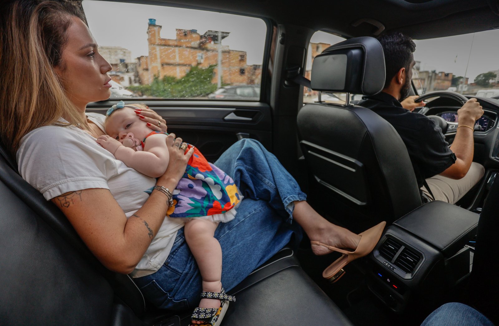 Medo da violência populariza 'Uber blindado' no Rio e em SP