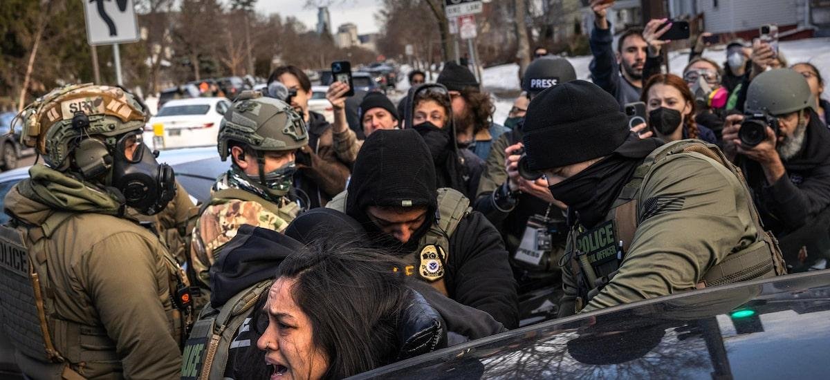 Violência em Minneapolis leva à crise de confiança em Patrulha de Fronteira dos EUA