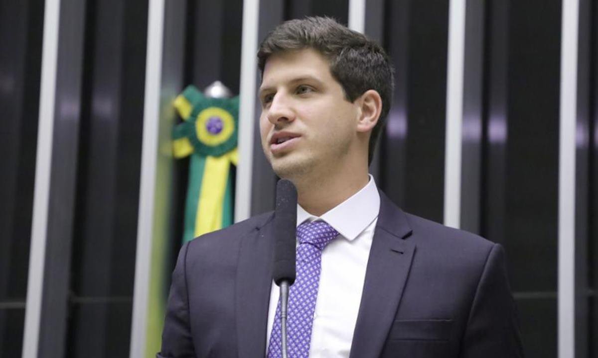 Câmara do Recife barra impeachment contra João Campos