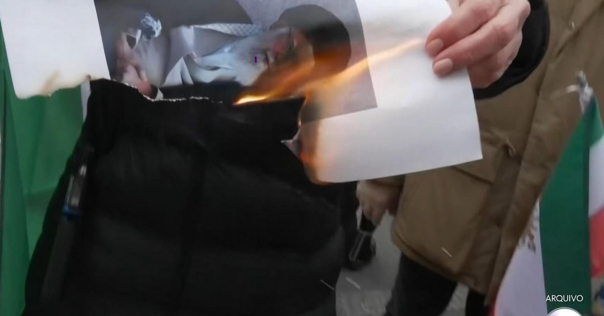 Ataques dos EUA ao Irã acontece em momento de fragilidade dos aiatolás | G1