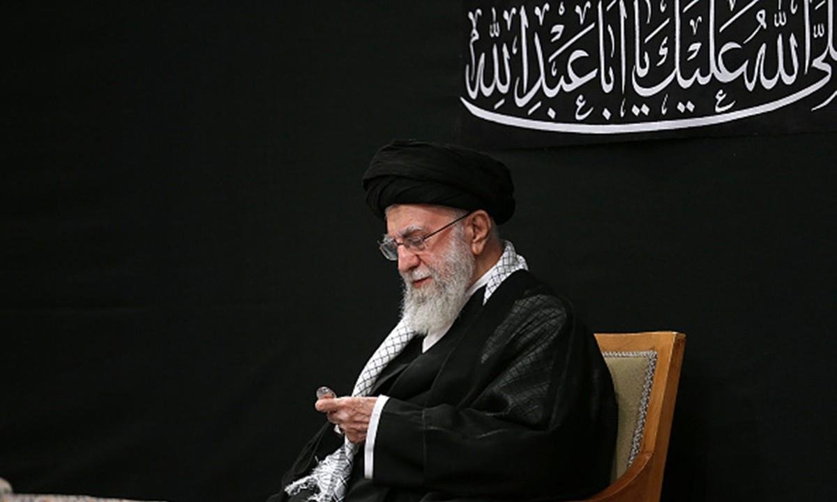 Quem era Ali Khamenei, líder supremo do Irã morto neste sábado (28/2)