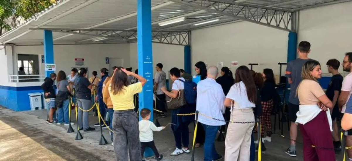 Quase 300 mil se vacinaram contra o sarampo em SP na primeira semana da campanha, diz Prefeitura