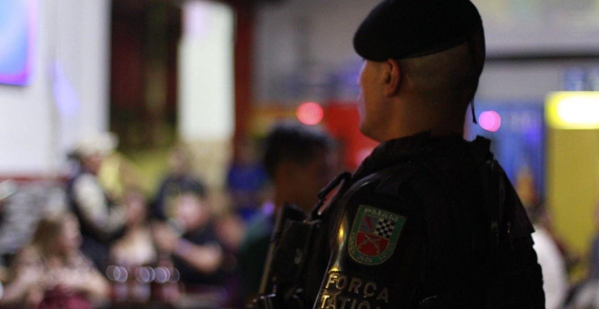 Bares do Centro de Manaus são autuados por irregularidades | G1