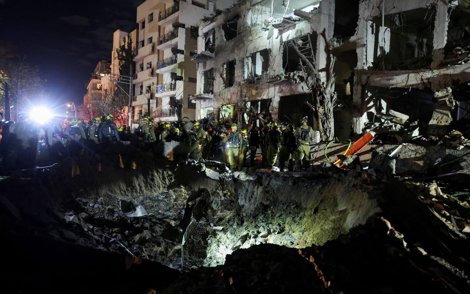 Netanyahu promete "ofensiva total contra o Irã" após mortes em Israel