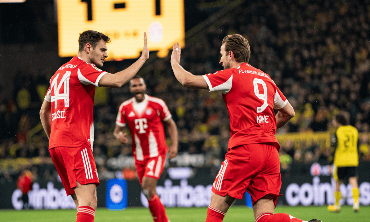 Com dois de Kane, Bayern vence Dortmund e se isola na ponta do Alemão