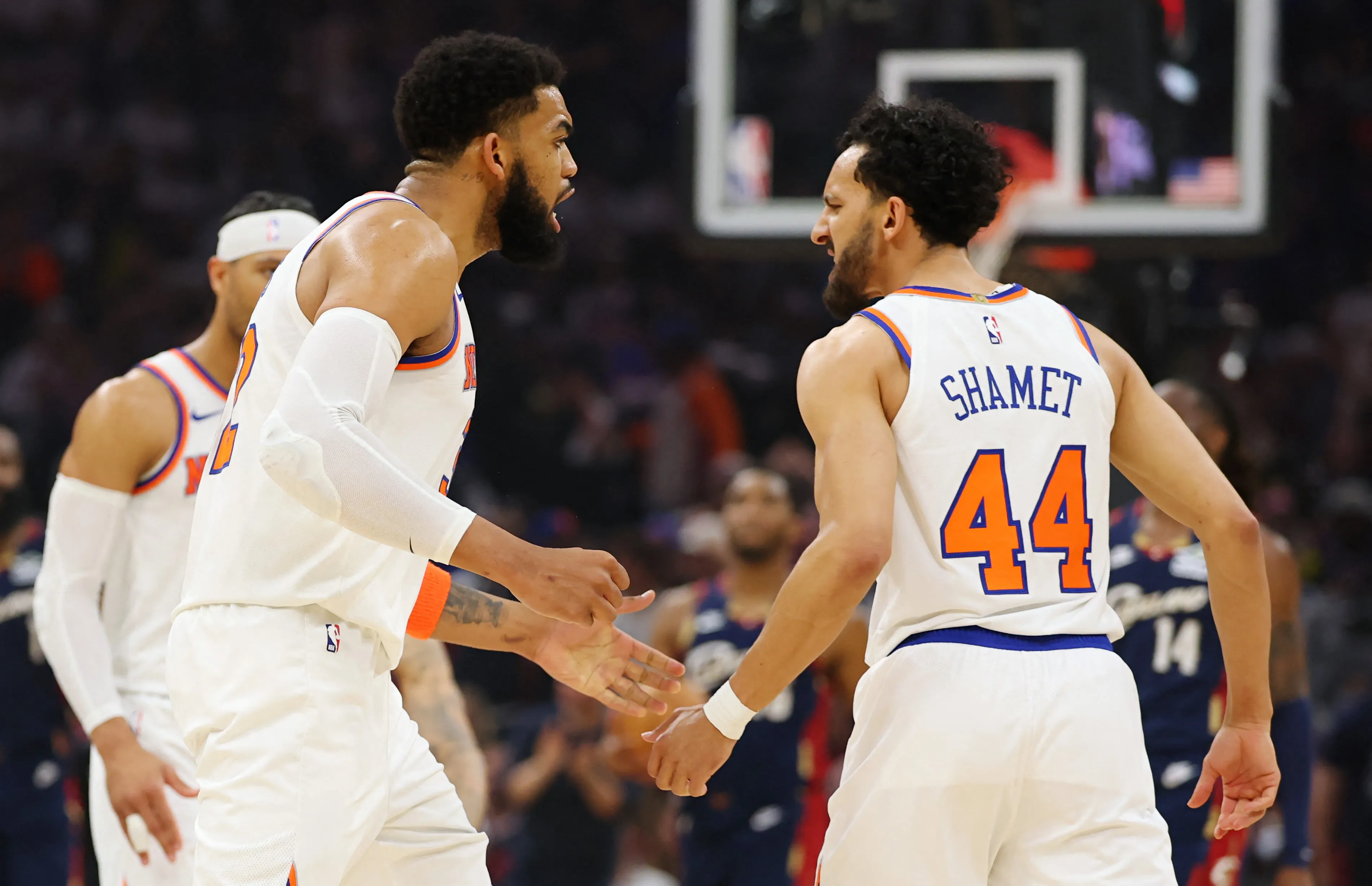 Knicks atropelam os Cavs, aplicam a 19ª 'varrida' em finais de conferência e vão à decisão da NBA