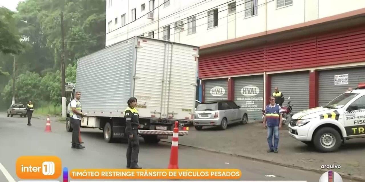 Timóteo restringe circulação de veículos pesados no perímetro urbano | G1