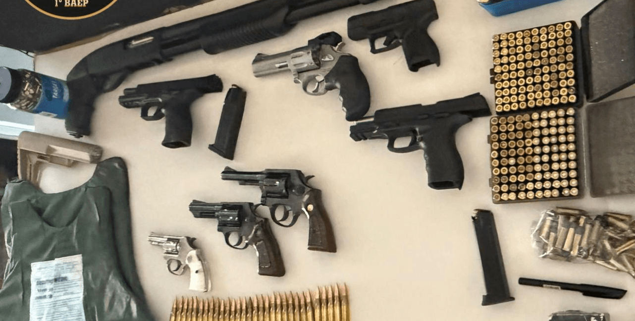 Baep localiza armas escondidas em cofre e prende responsável em Campinas