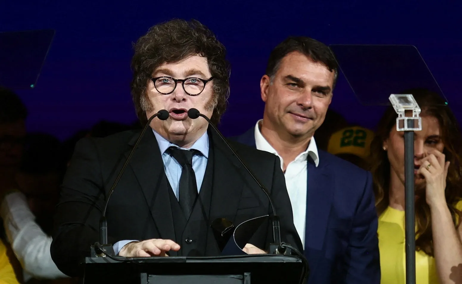 Após falas de Milei, ministro deve se reunir nesta segunda com embaixador do Brasil na Argentina