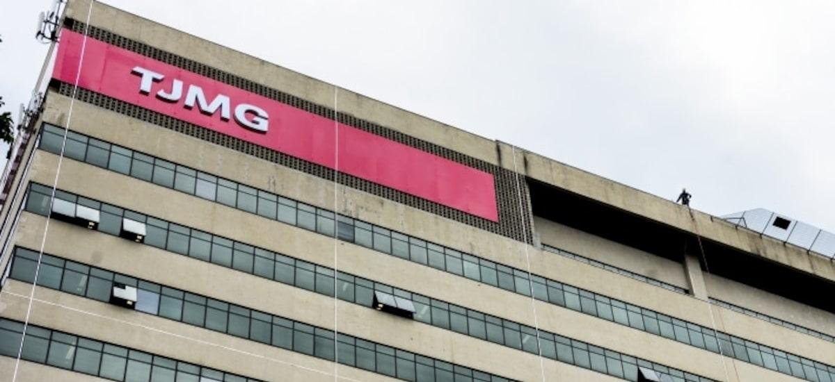 Homem de 35 anos e mãe de menina de 12 anos são presos em MG após desembargador mudar sentença