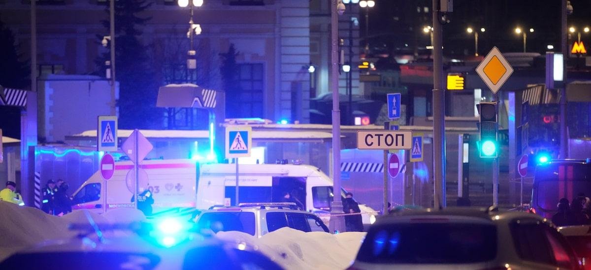 Explosão perto de estação de trem mata policial em Moscou