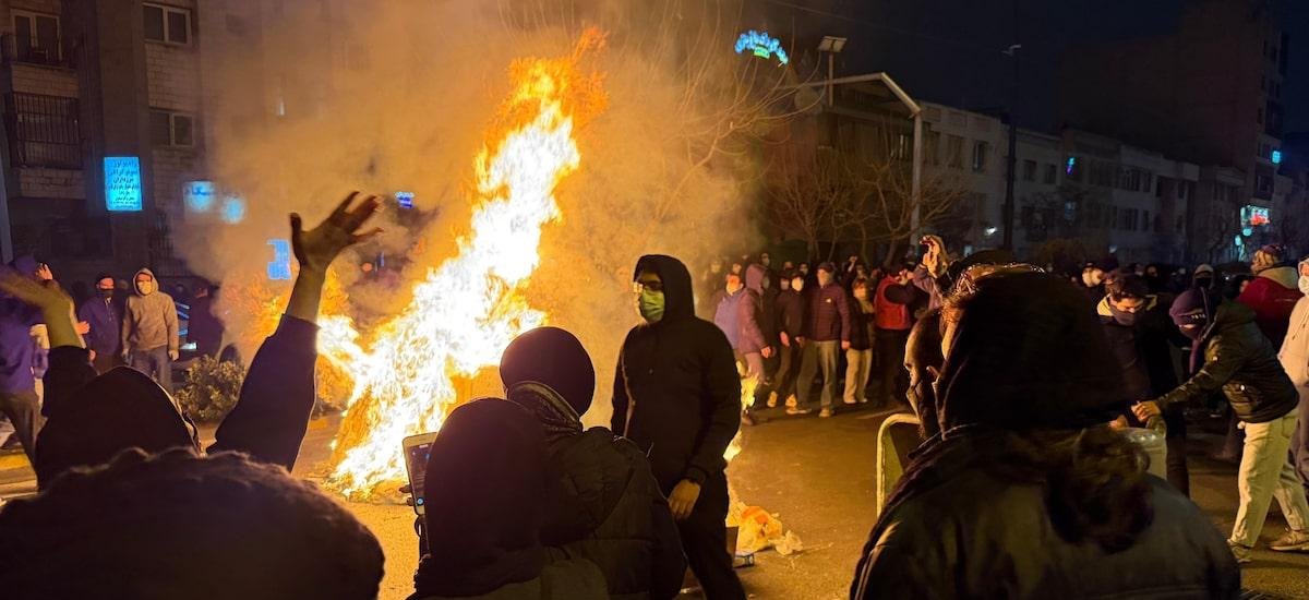 Irã acusa Trump de criar ‘pretexto’ para intervenção militar e culpa EUA por mortes de manifestantes