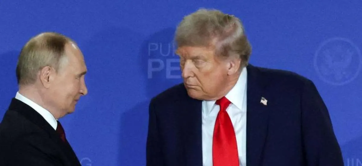 Kremlin saúda decisão de Trump de suspender sanções à Rússia