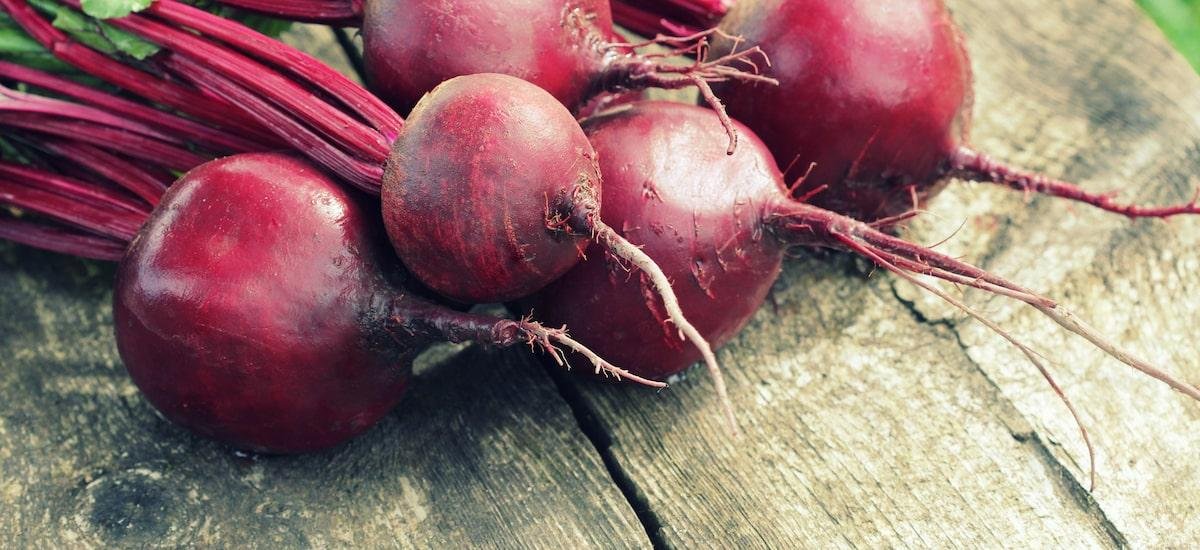 O melhor jeito de fazer beterraba para aproveitar benefícios