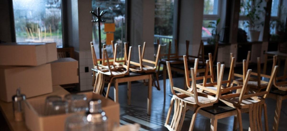 Por que os bares morrem? Falta de alma, concorrência da Netflix e Ifood, localização ruim... Saiba o que pensam os especialistas