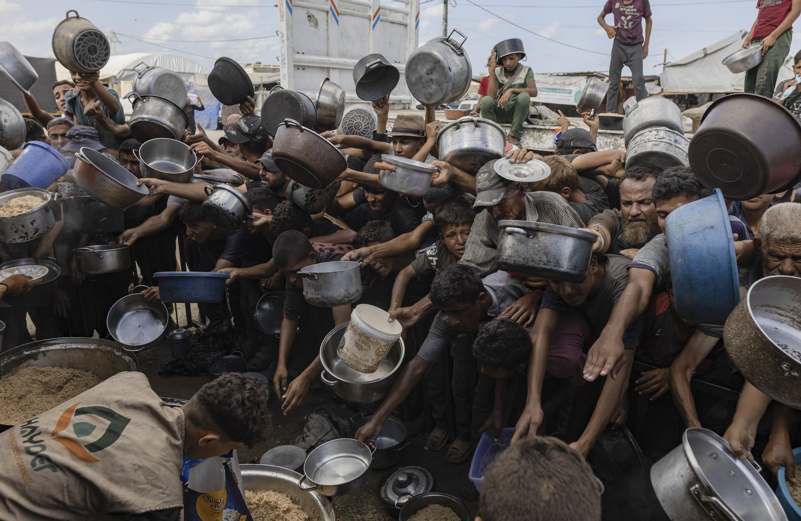 Com guerra entre Israel, EUA e Irã, moradores de Gaza correm para estocar alimentos: 'de novo não'