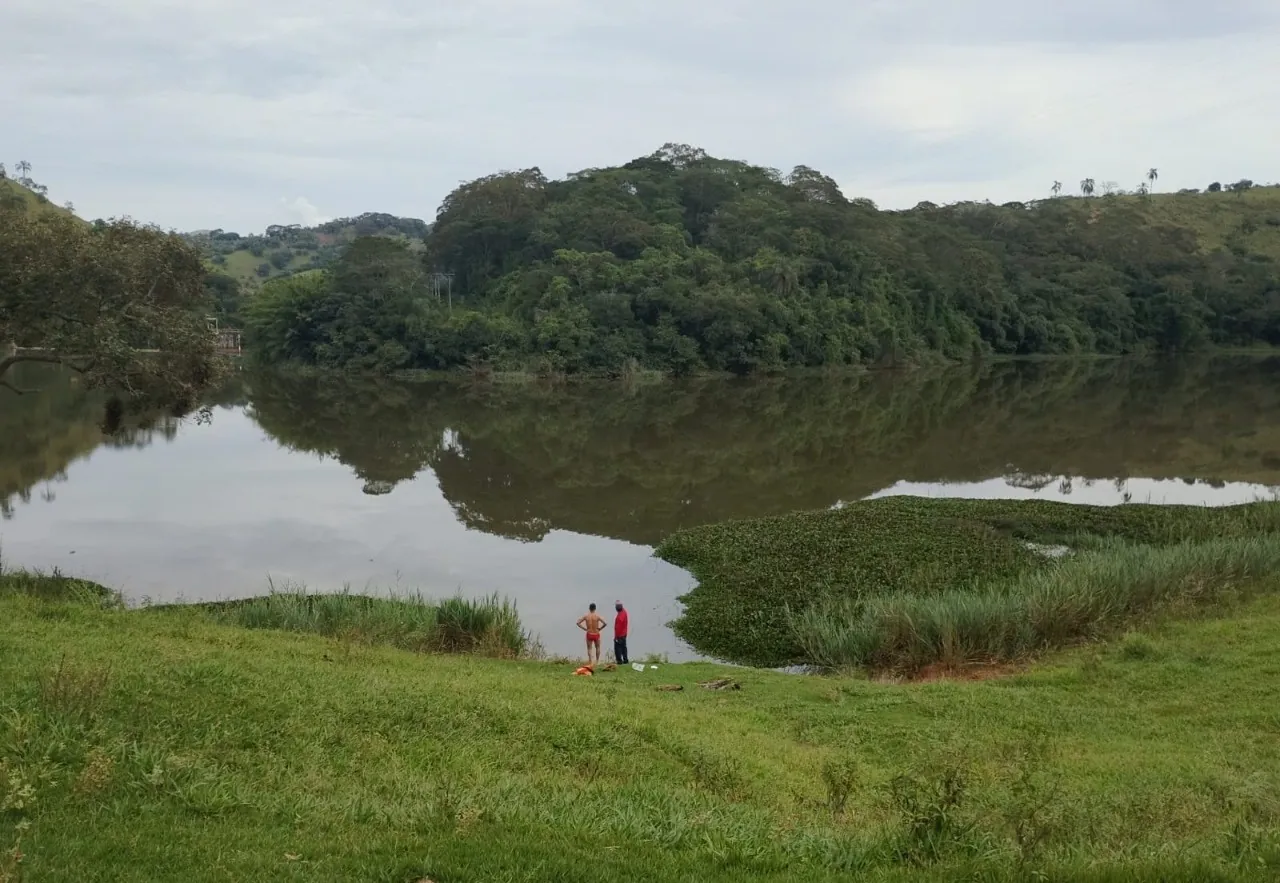 Homem morre afogado ao tentar atravessar represa nadando em Santa Maria de Itabira