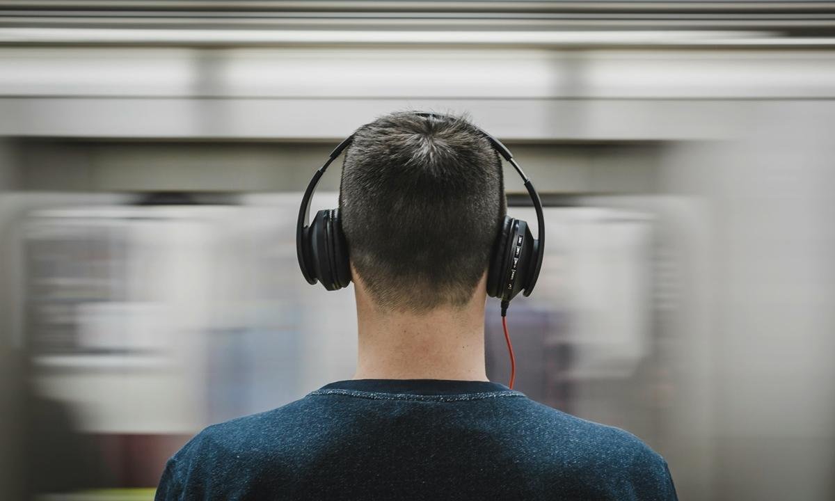 Otorrinolaringologista aponta as principais causas de surdez evitável