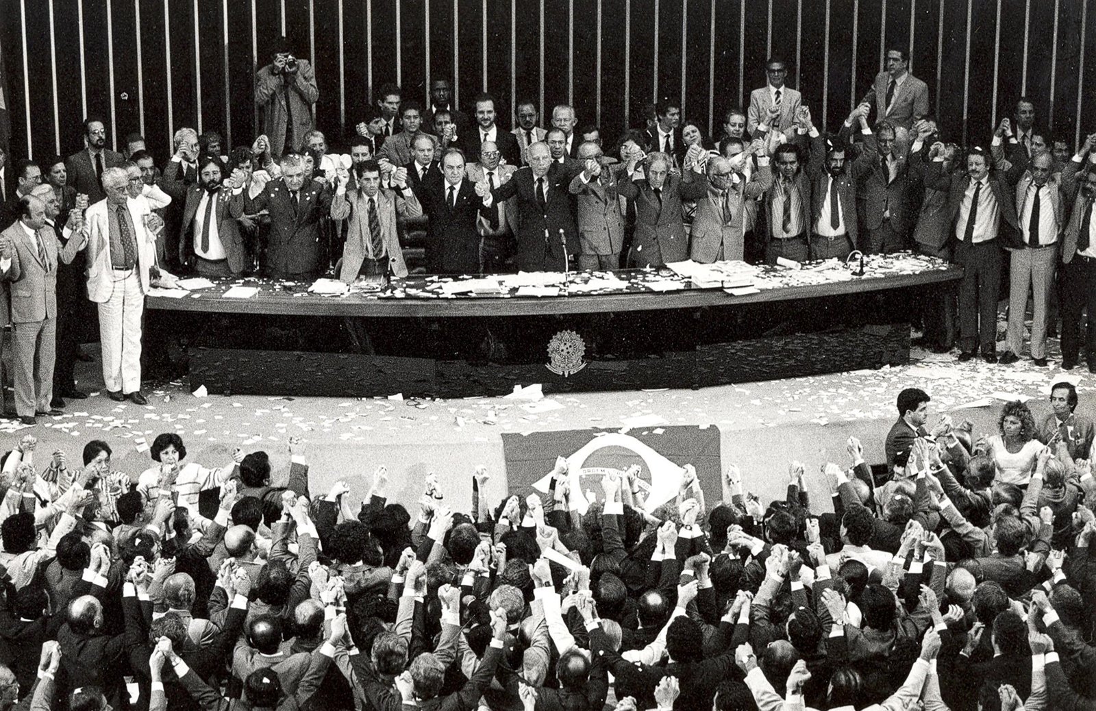 Dos 'marajás' aos 'penduricalhos': discussão sobre a limitação da remuneração de agentes públicos já dura mais de 60 anos | G1