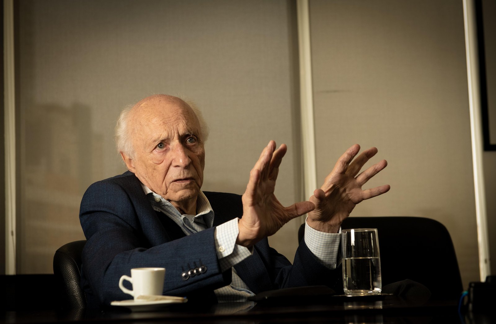 Hegemonia em xeque: gigante militar, EUA perdem força em educação, inovação, energia e infraestrutura