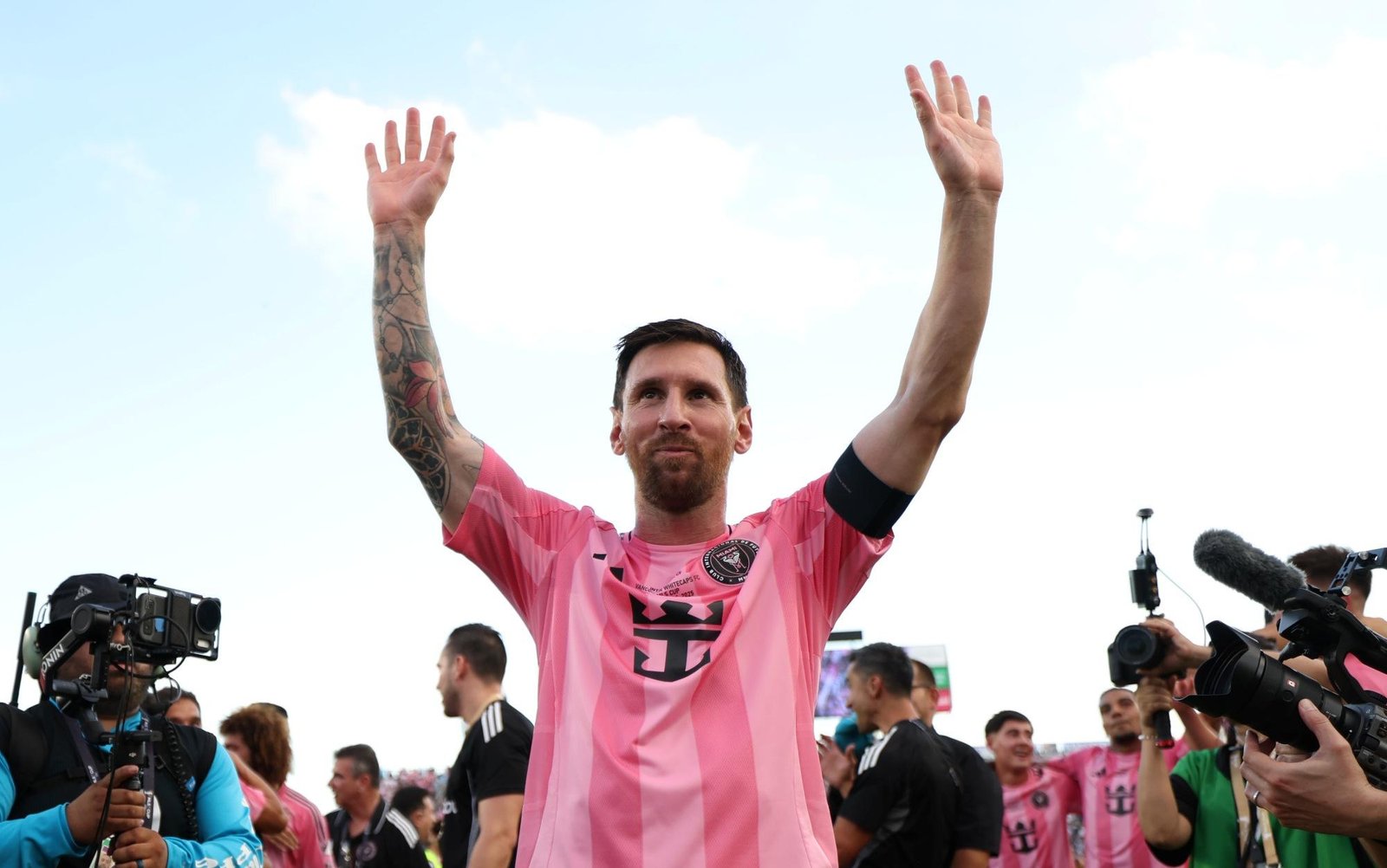 Clube argentino prepara megaprojeto para atrair Lionel Messi; confira