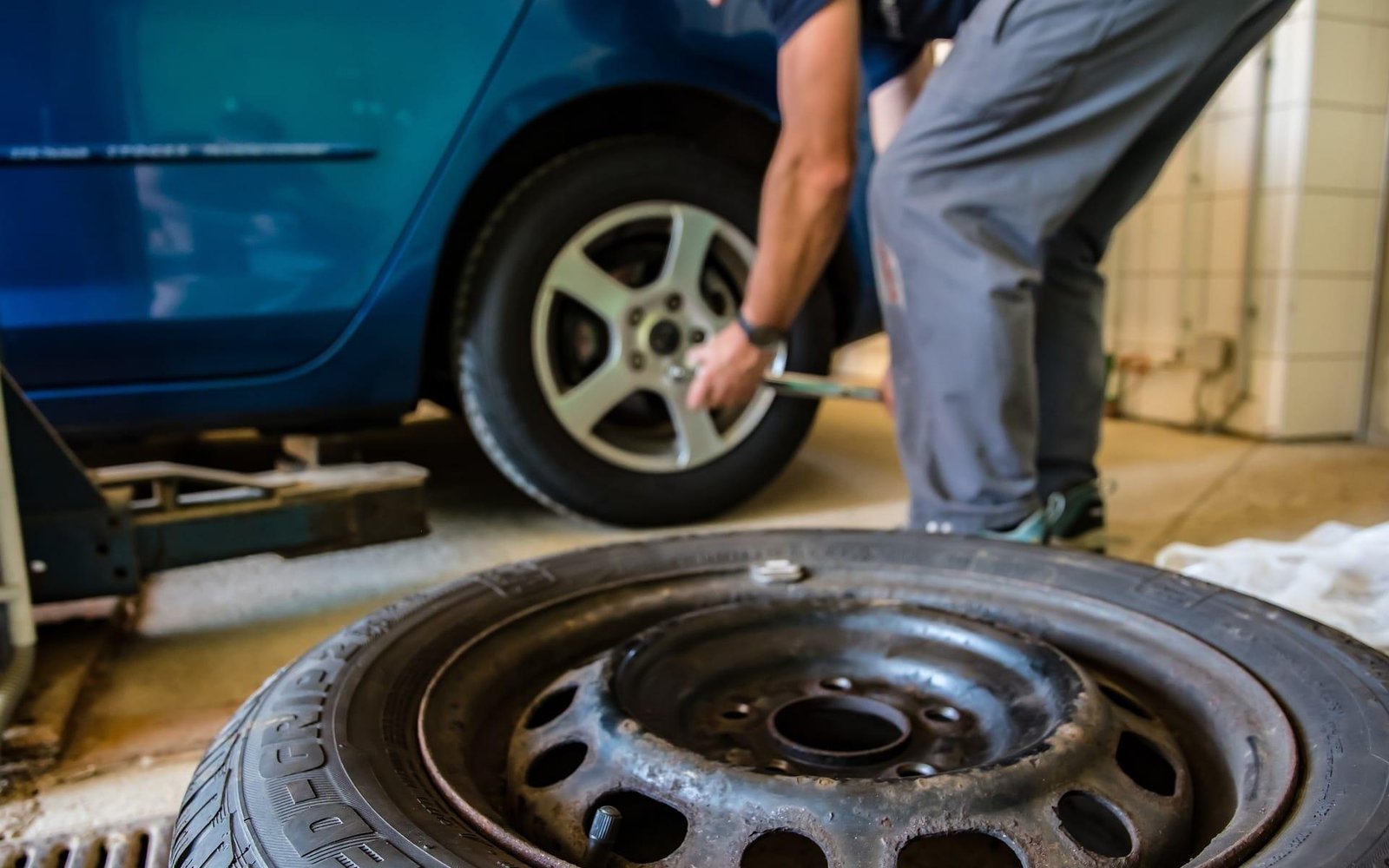 Pressão ideal do pneu: como saber e onde encontrar a informação