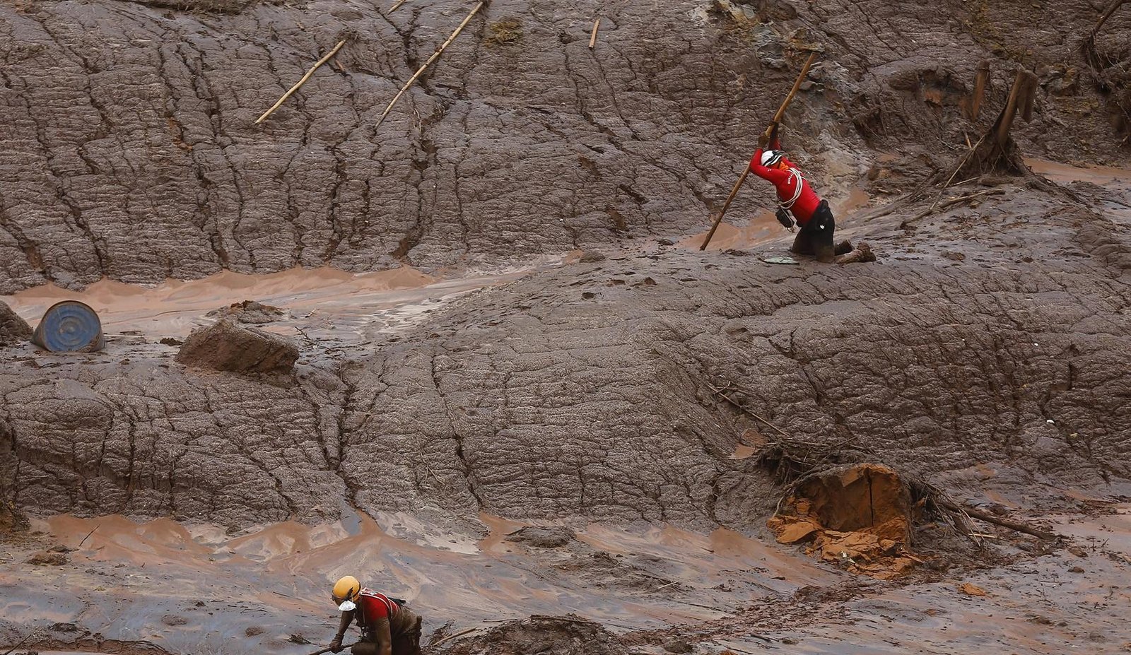 Mariana: Justiça inglesa exclui 240 mil autores de ação contra BHP | G1