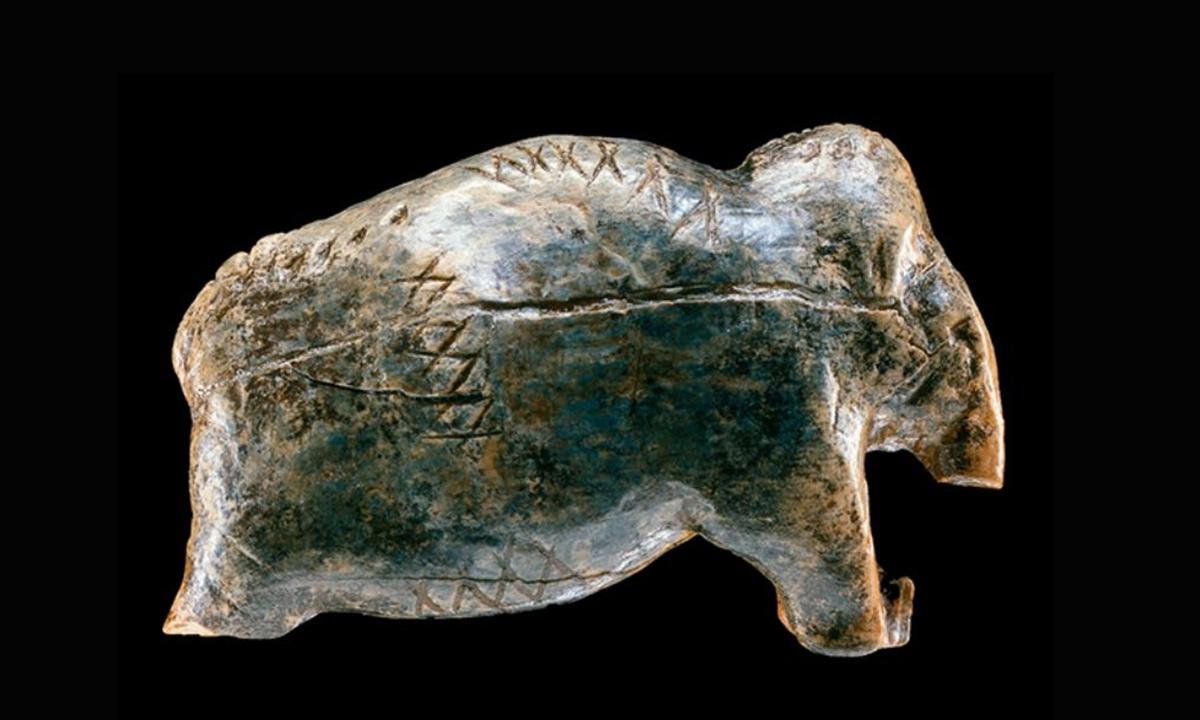 Marcas de 40 mil anos mostram comunicação humana primitiva, diz estudo