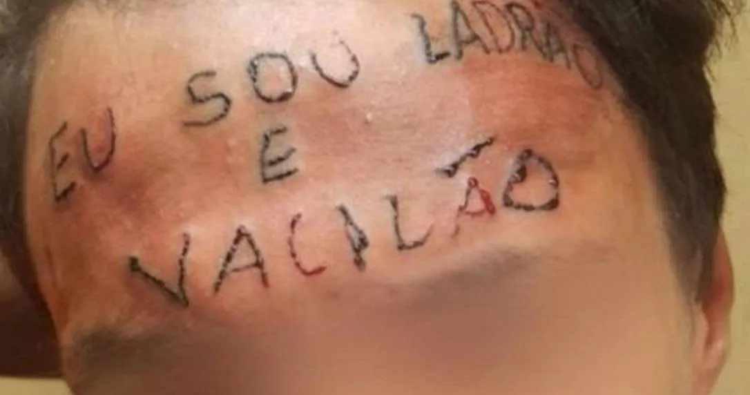 Jovem que teve testa tatuada à força em 2017 é condenado por furto em UBS de Diadema