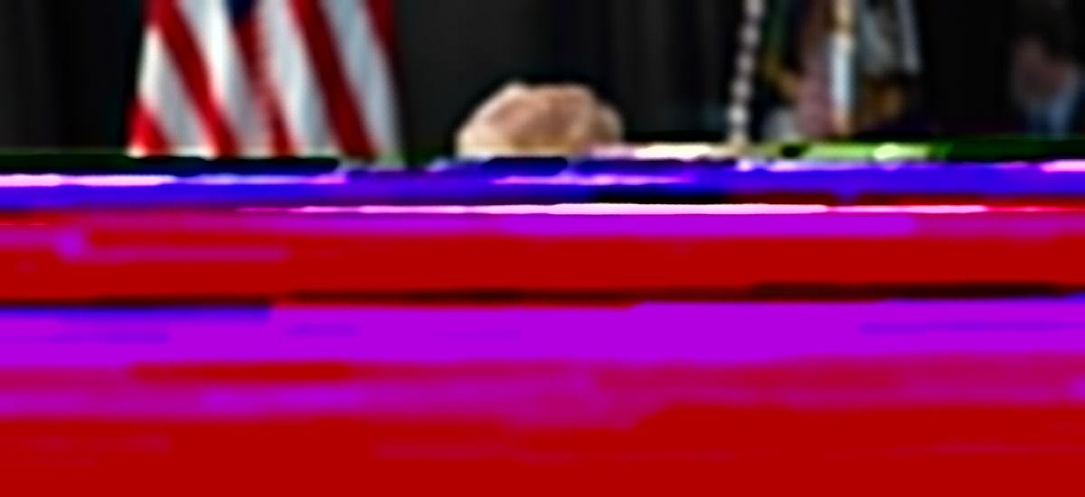 Análise | Trump arrisca sua presidência ao mergulhar os EUA num conflito no Oriente Médio