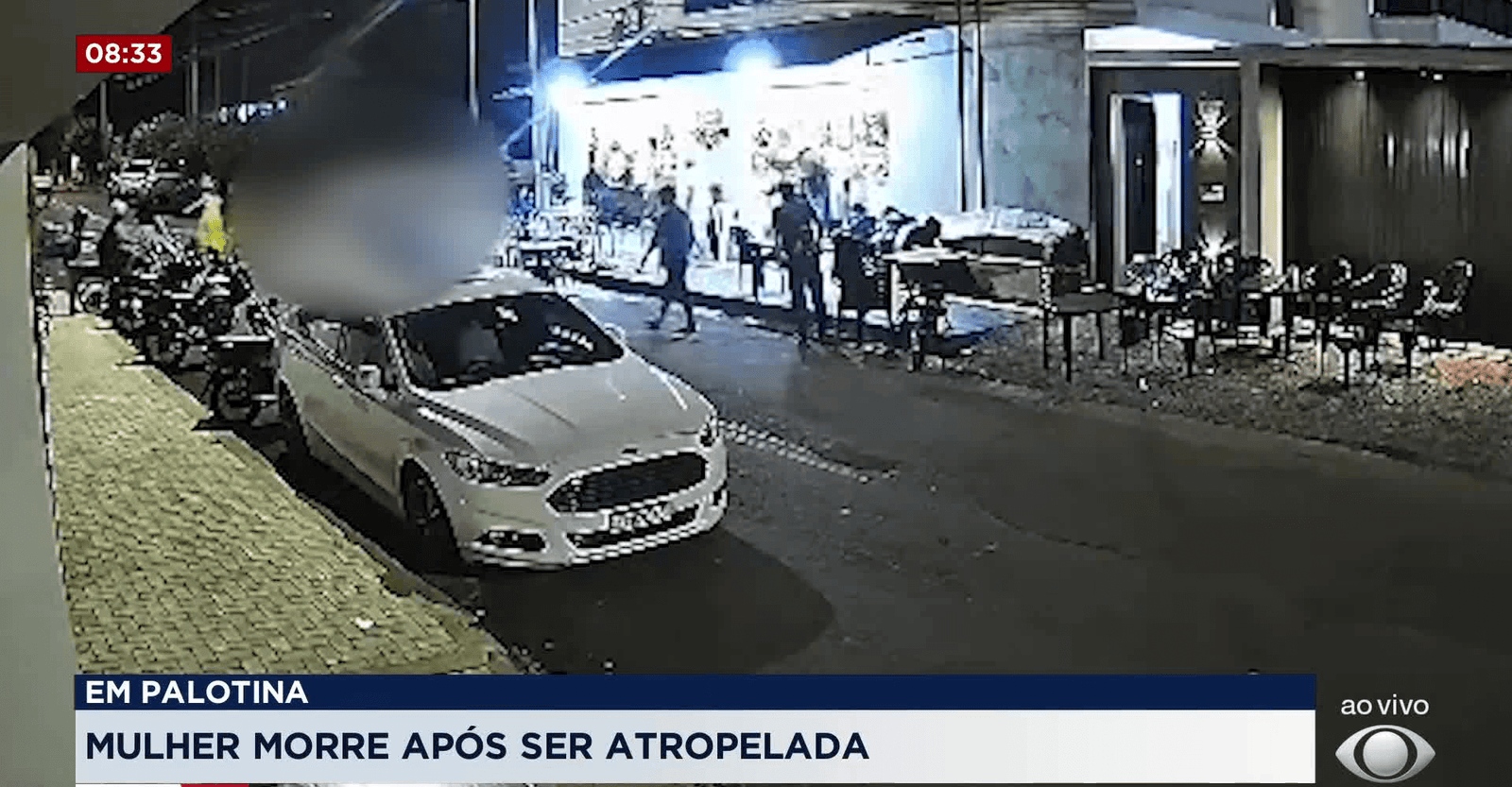 Vídeo flagra motorista bêbado atropelando 4 em calçada no Paraná
