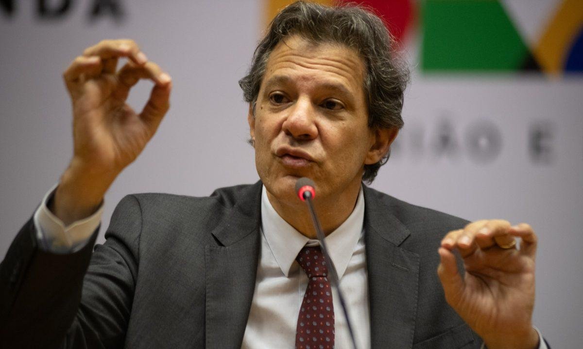 Fazenda estuda caminhos para substituir Redata após MP caducar