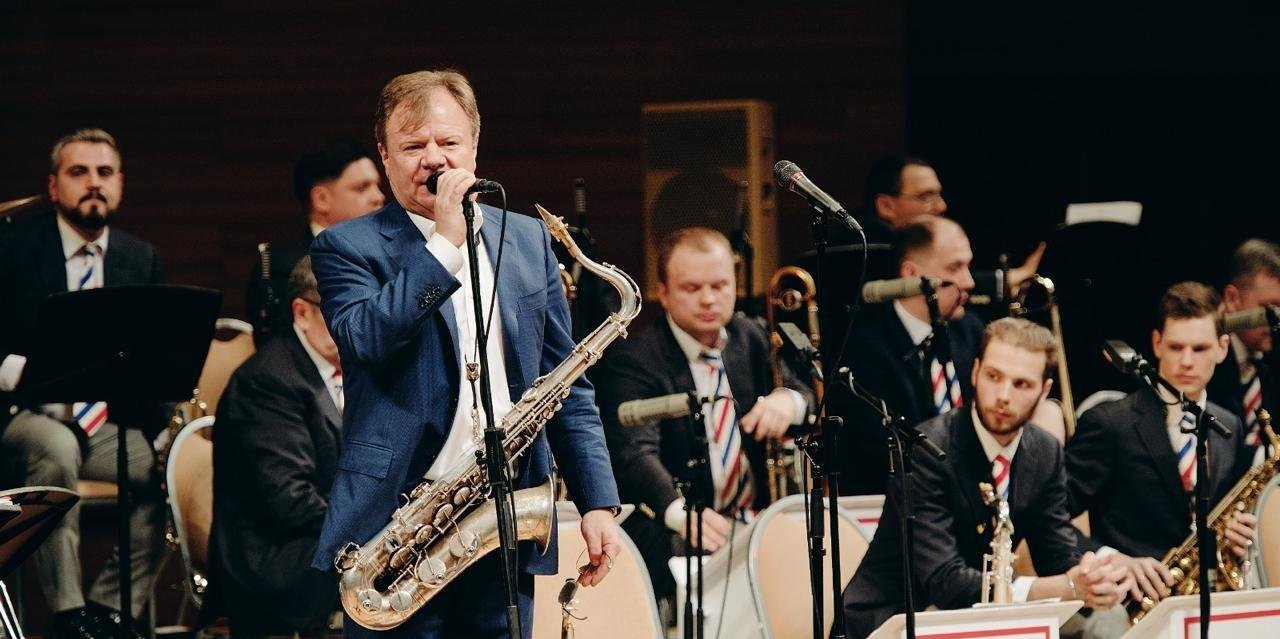 Saxofonista russo gigante do jazz mundial estreia em Florianópolis | G1