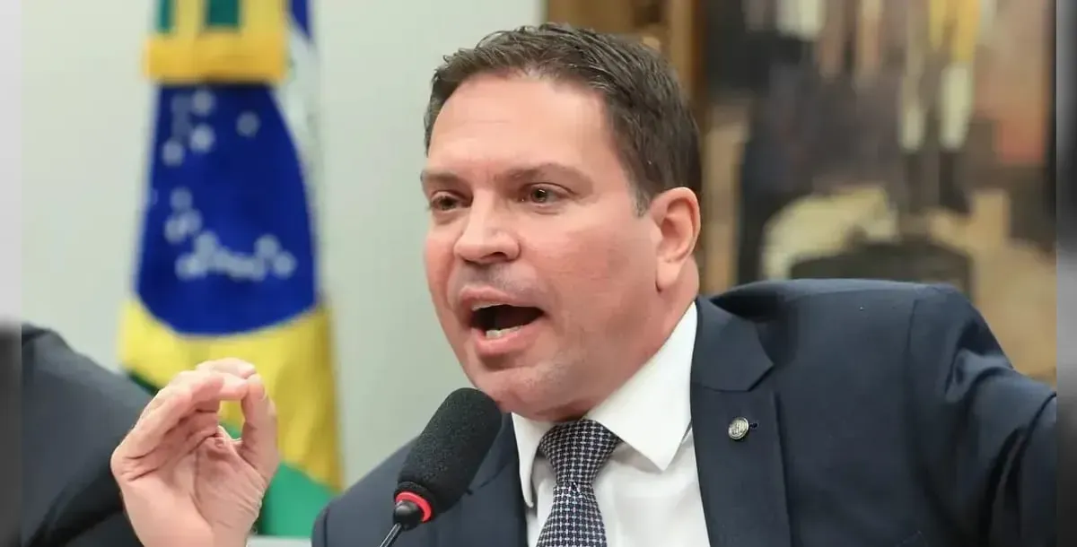 Ramagem aguardará conclusão do processo de asilo nos EUA em liberdade