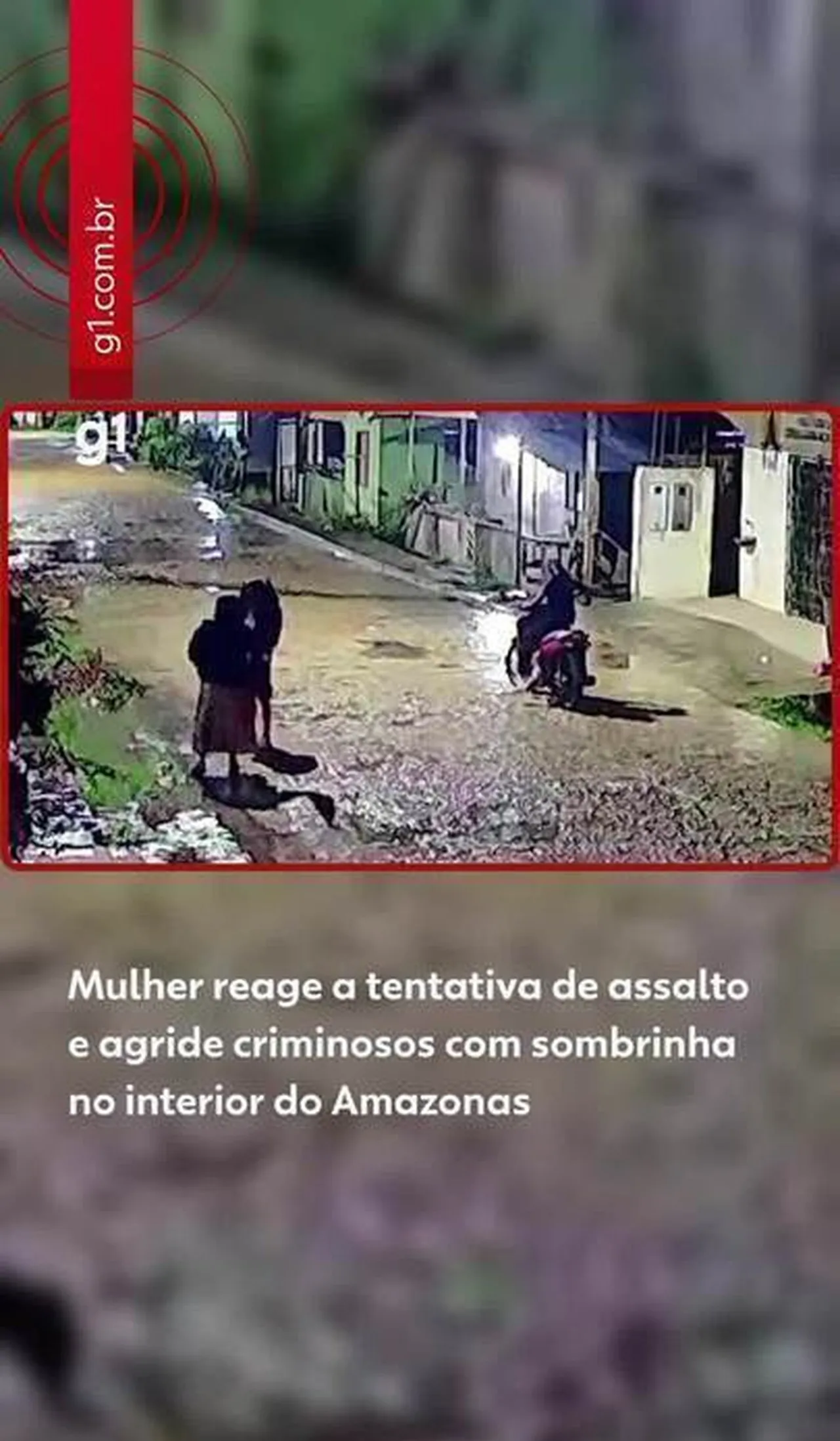 VÍDEO: Mulher reage a tentativa de assalto e agride criminosos com sombrinha no interior do AM