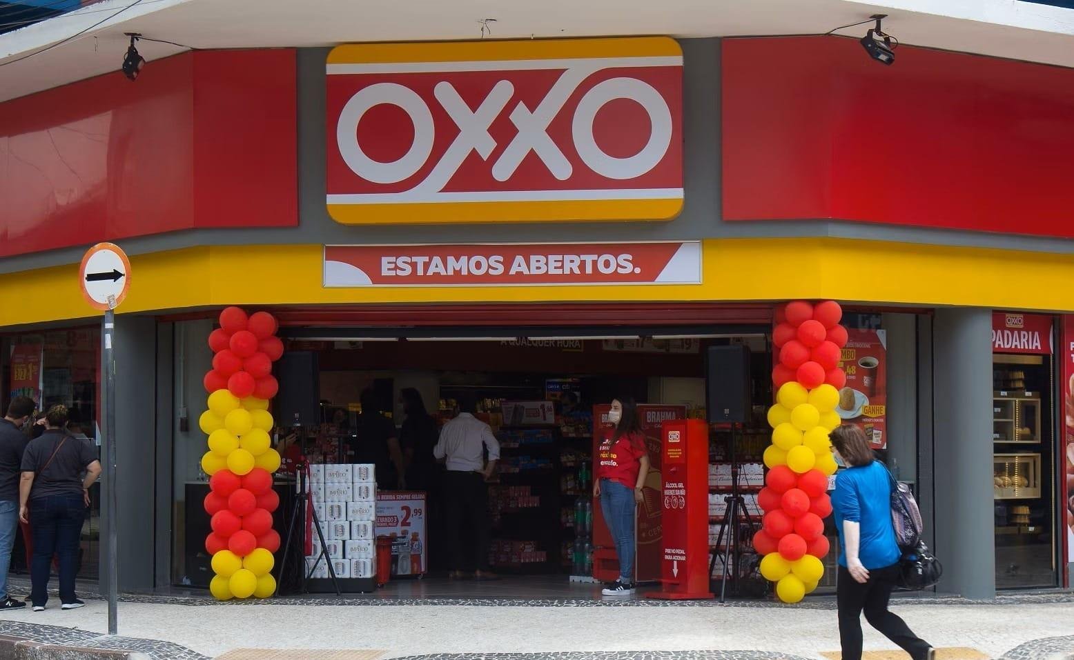 É verdade que a Coca-Cola comprou a rede de lojas Oxxo no Brasil?