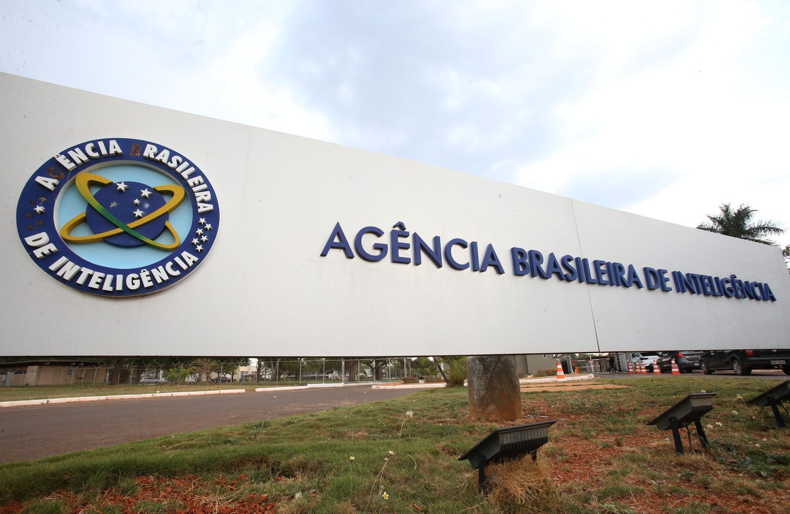 Abin abre processo disciplinar contra agente com canal no Youtube | G1