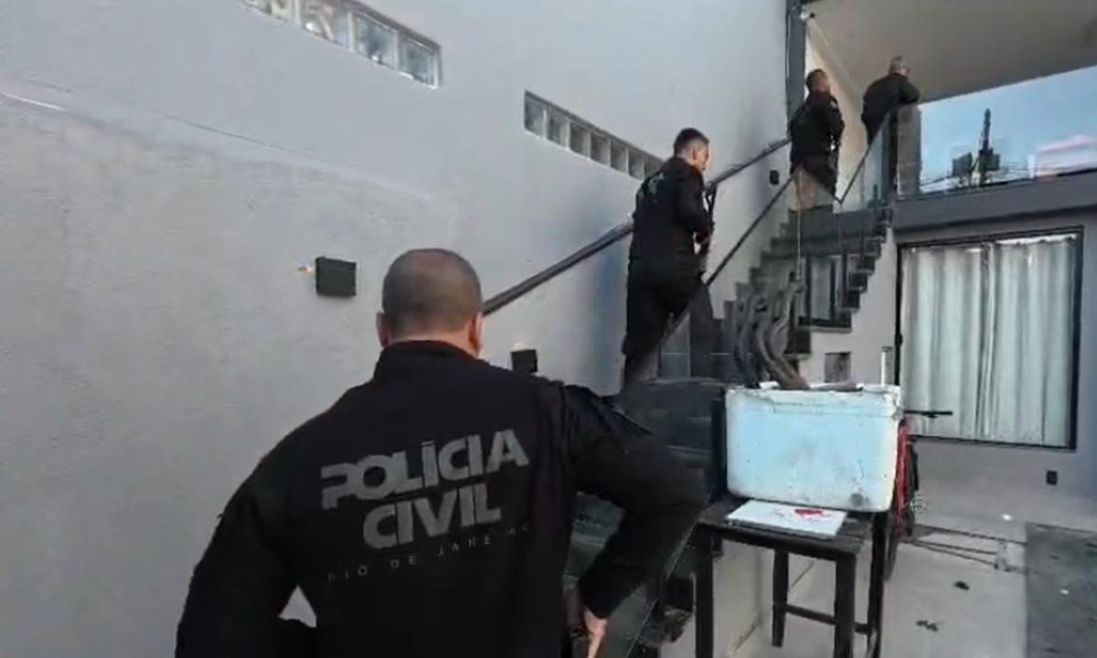 Chefe do tráfico suspeito de atacar PM no Rio morre em megaoperação