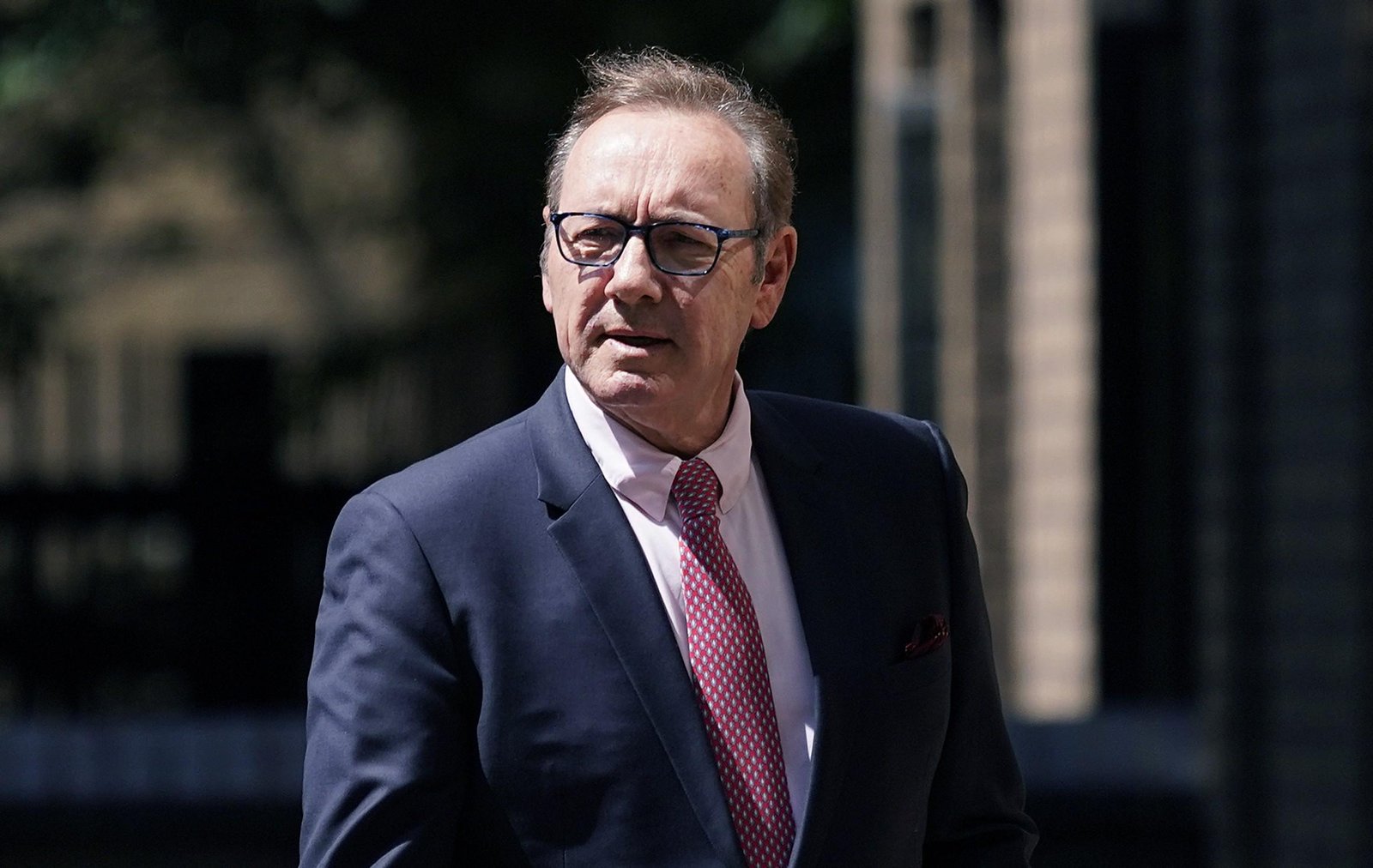 Kevin Spacey é acusado de agressões sexuais ocorridas há décadas em processos civis no Reino Unido | G1