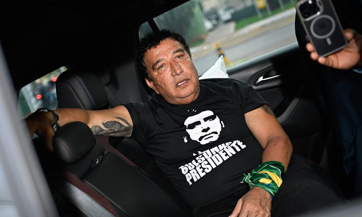 Moraes volta a negar pedido de Malta para visitar Bolsonaro na prisão