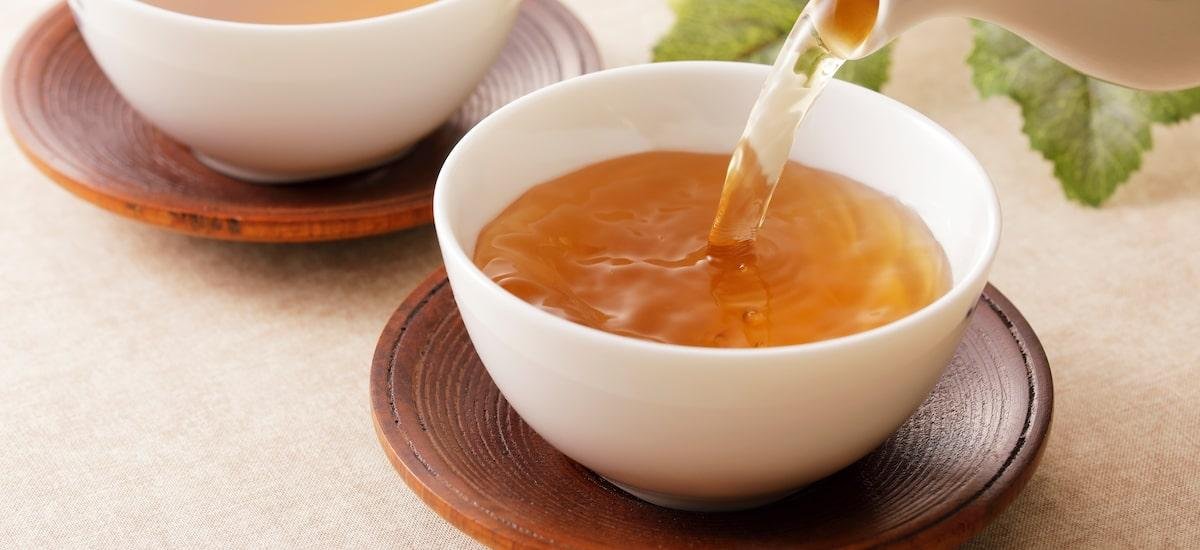 O chá natural que pode ajudar a despertar; veja como fazer em casa