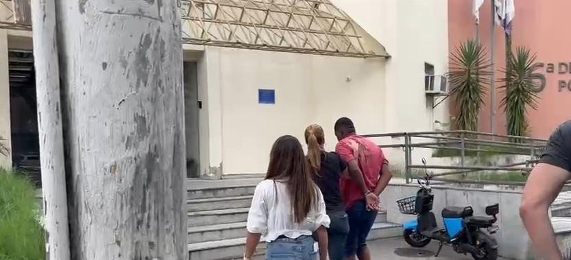 Homem é preso por estuprar e obrigar menina de 15 anos a fazer sexo sob ameaça de ter vídeos íntimos divulgados