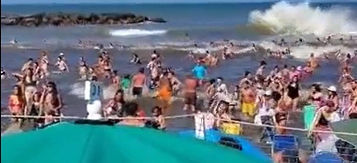 Onda gigante deixa um morto e dezenas de feridos litoral argentina