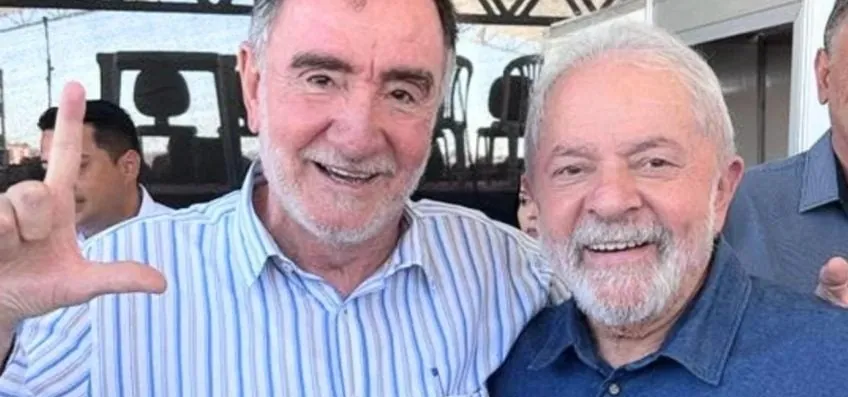 Lula encaminha palanque próprio com Patrus em Minas Gerais