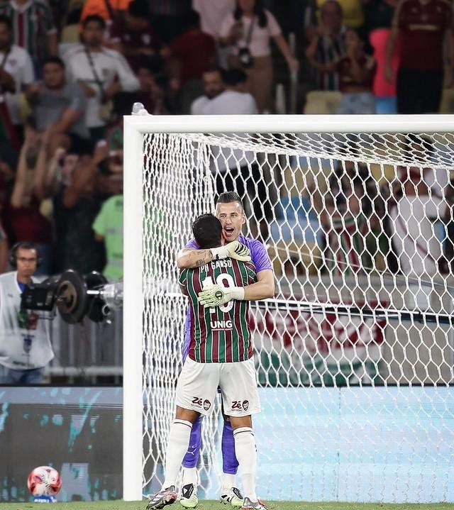 Com Fábio e Ganso heróis, Fluminense ressuscita contra o Vasco e vai à final do Carioca